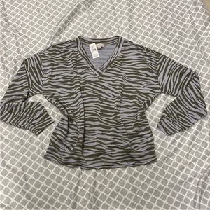 LOFT.  
NWT. Size M.